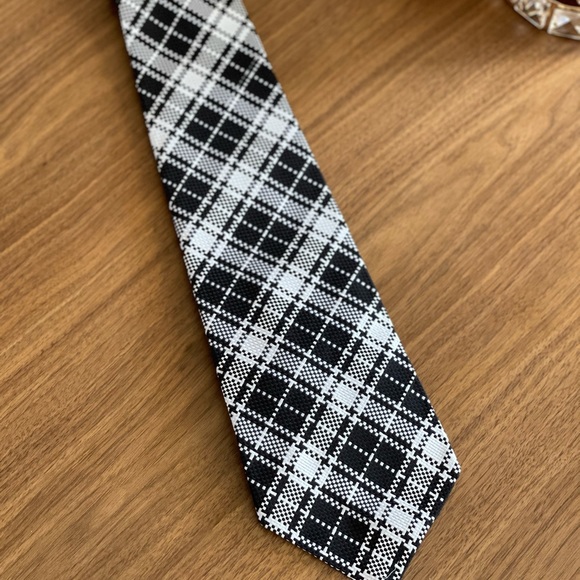 VTG TIES - Picture 5 of 10